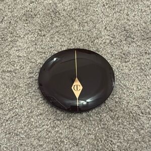 CHARLOTTE TILBURY Cheek to Chic Powder Blush- Pillow Talk Collection